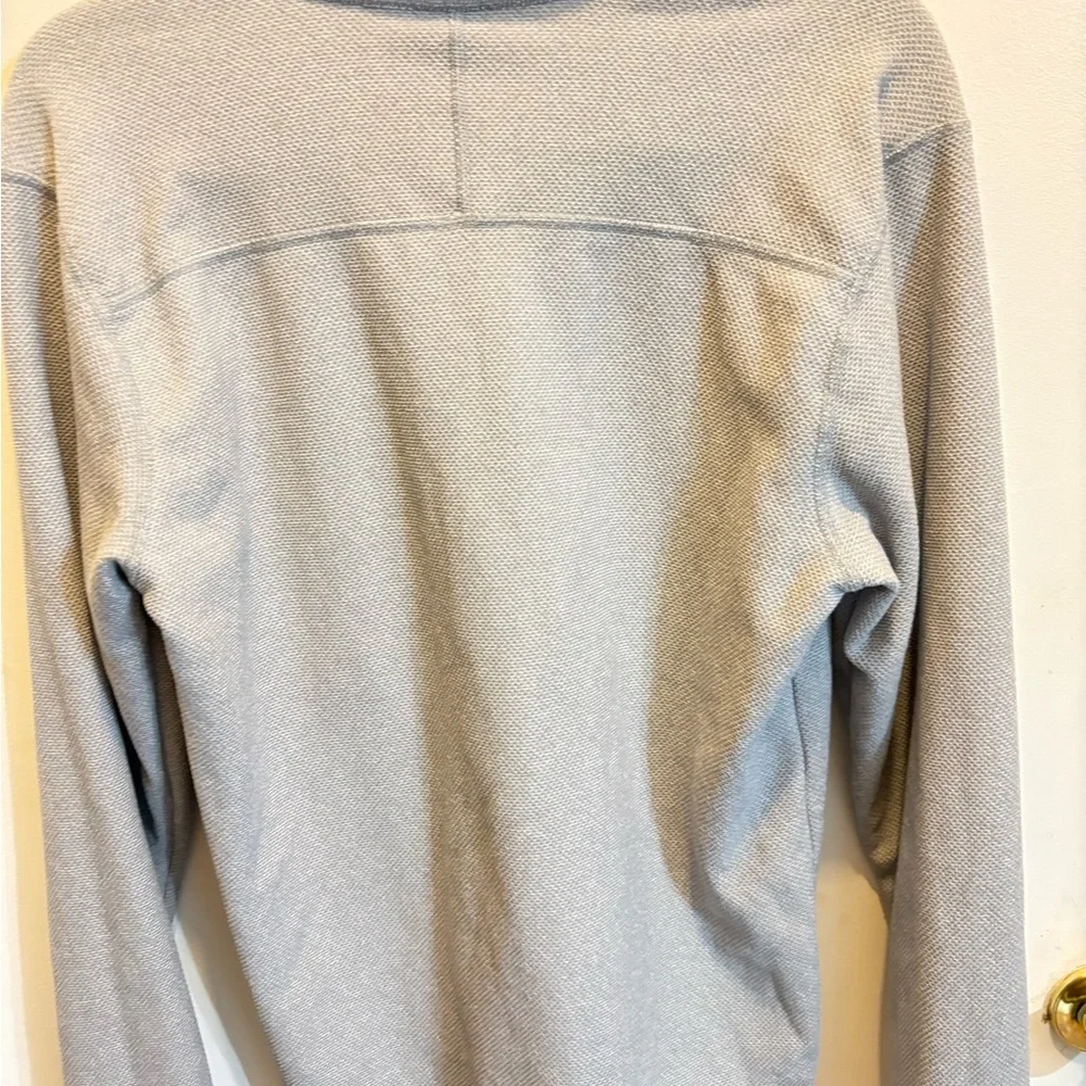 North Face Mens shirt| light grey pullover| | Size Medium #springgames#sporty